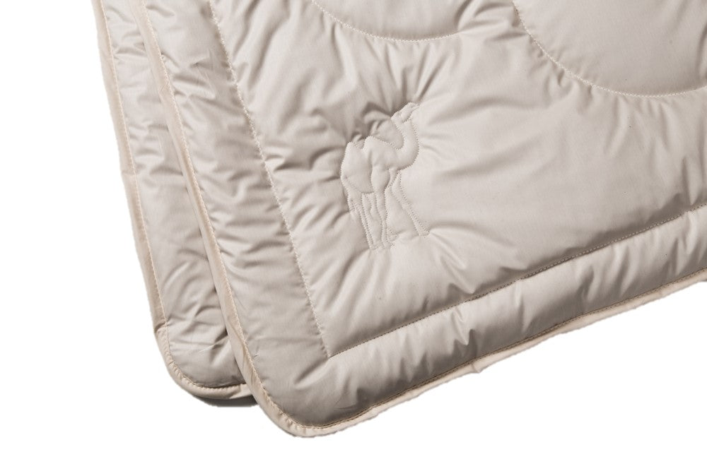 Special Camel down winter comforter with extra cozy feet zone